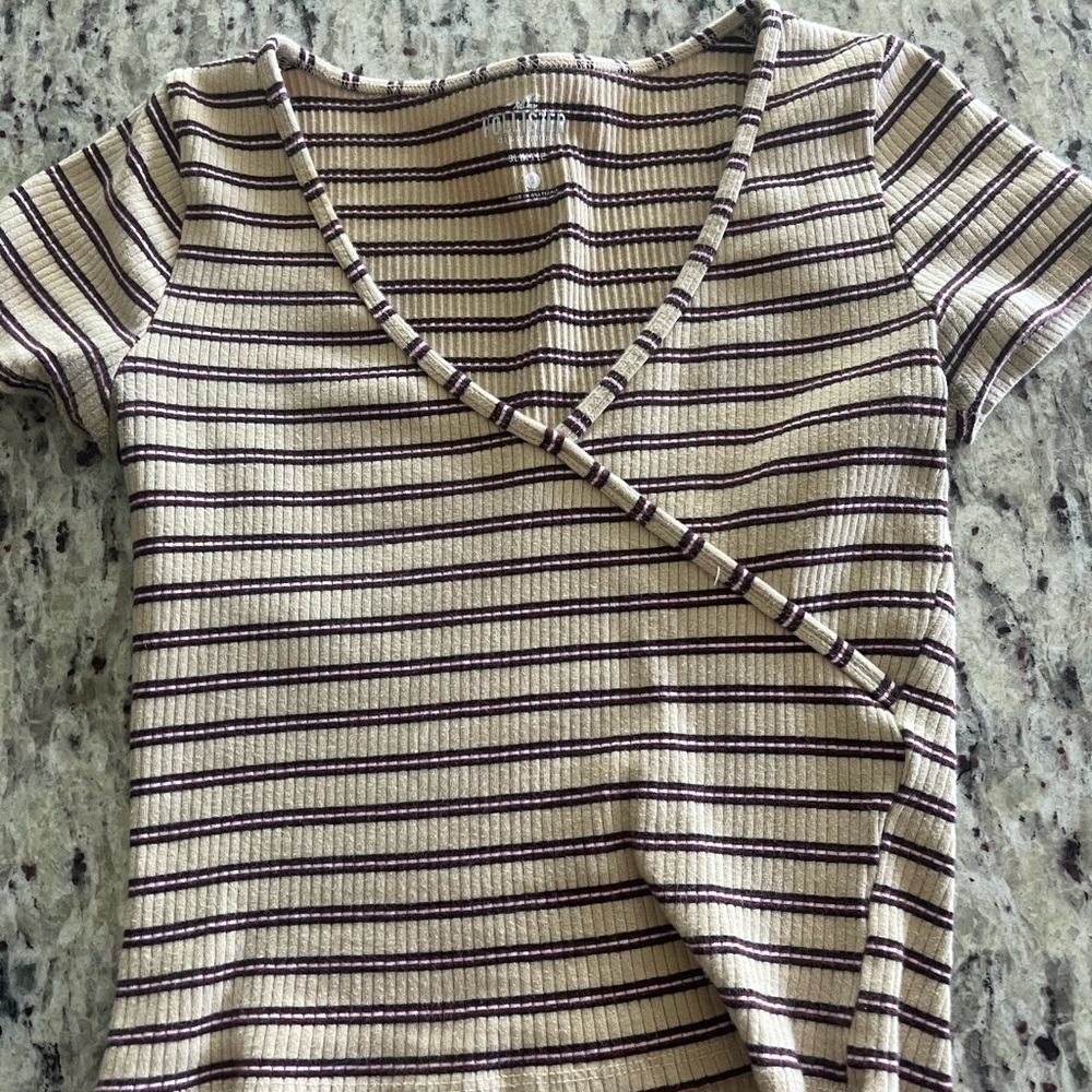 Hollister horizontal striped slim tee- V cut